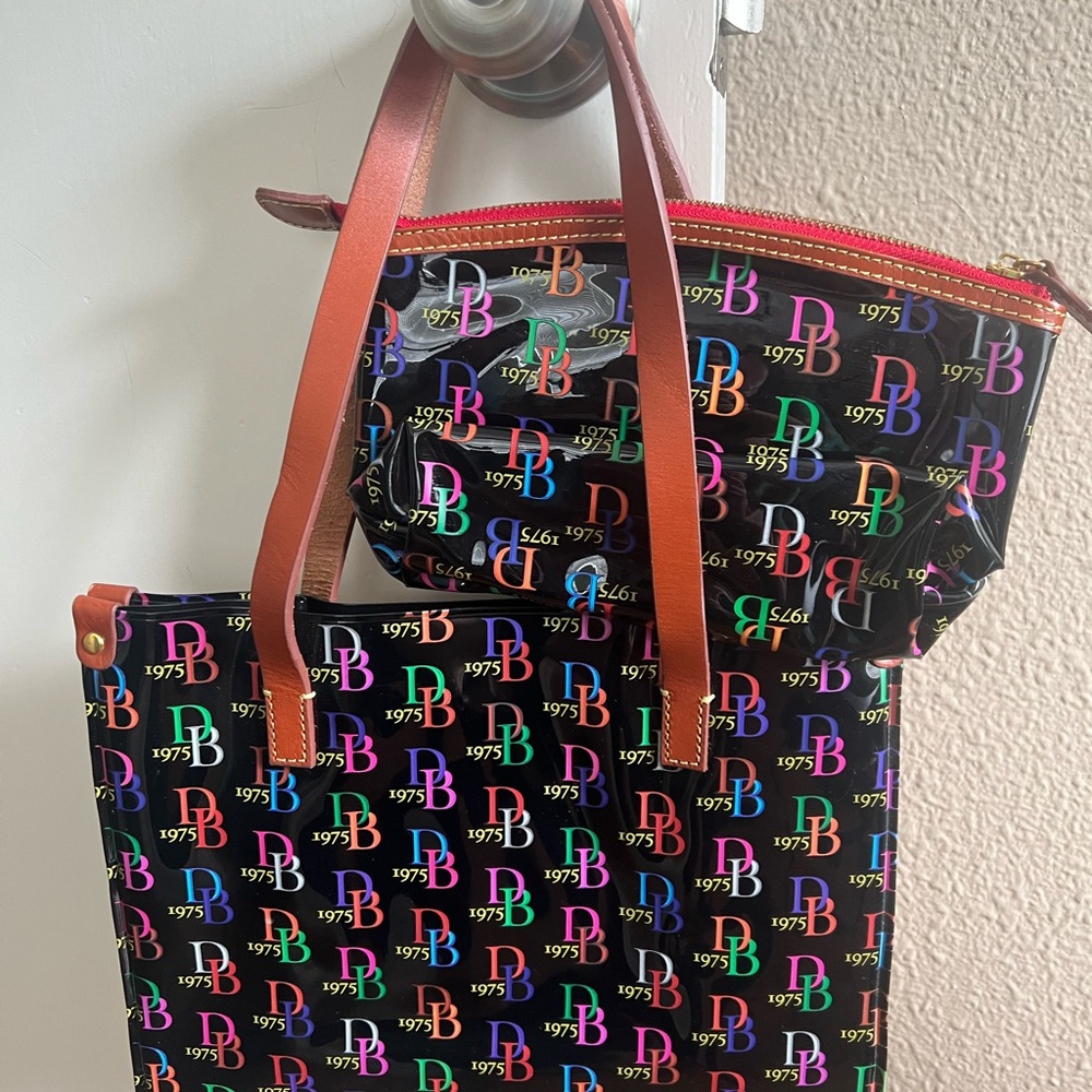 Dooney & Bourke set - Picture 1 of 16
